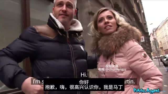 老外就是開放夫妻正在逛街呢被男主用錢拿下美女